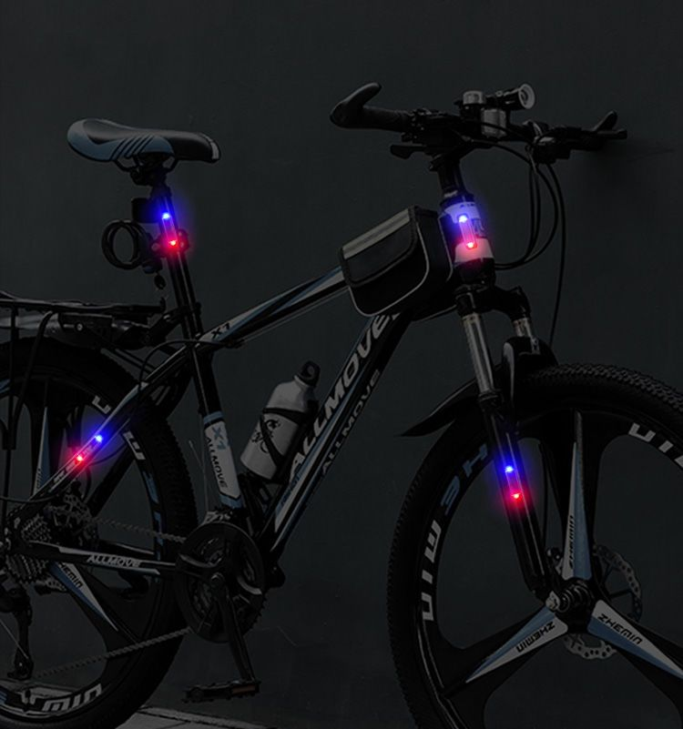 TikTok Car Solar Flashing LED Strobe Light Mini Anti-collision Warning Light Turn Signal Indicator Fit for Motorcycle