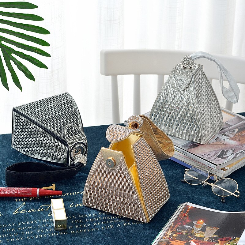 2024 Diamond Clutch Bag Ladies Luxury Party Evening Bag Fashion Triangle Wedding Bridal Bag