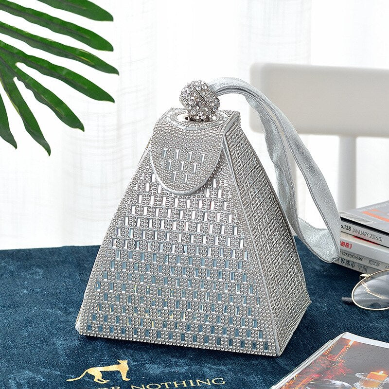 2024 Diamond Clutch Bag Ladies Luxury Party Evening Bag Fashion Triangle Wedding Bridal Bag