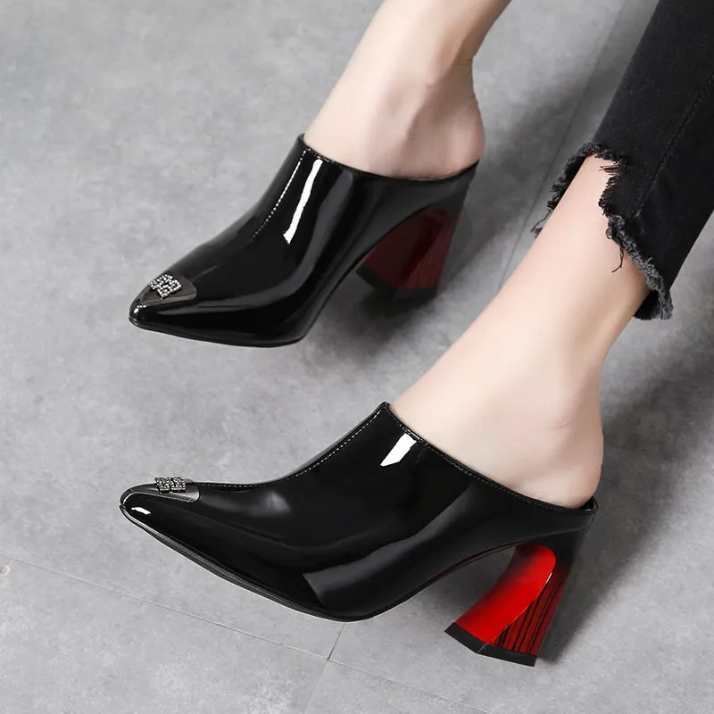 2022 Summer Slippers Chunky Heels Fashionable Pointy Heels Patent Leather Sandals for Women
