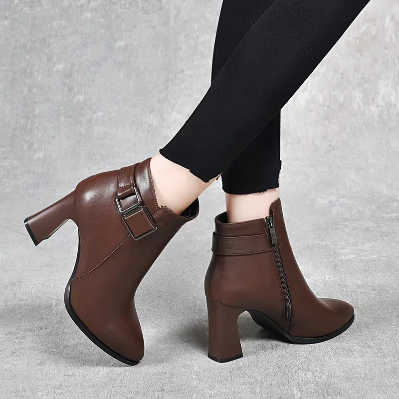 Winter Comfortable Ankle Boots Pointed Toes High Heels With Velvet