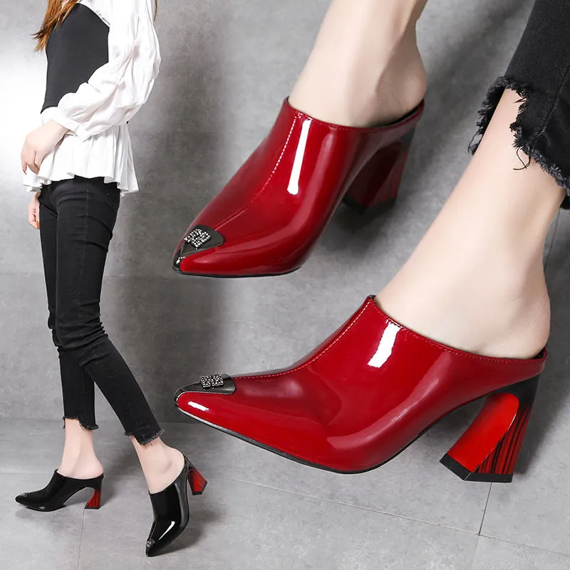 2022 Summer Slippers Chunky Heels Fashionable Pointy Heels Patent Leather Sandals for Women