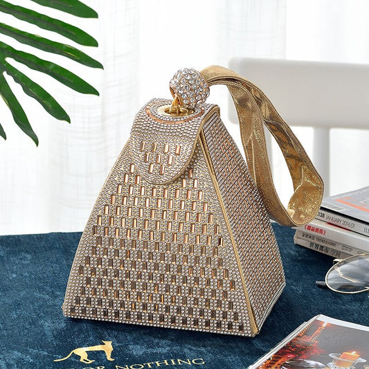 2024 Diamond Clutch Bag Ladies Luxury Party Evening Bag Fashion Triangle Wedding Bridal Bag