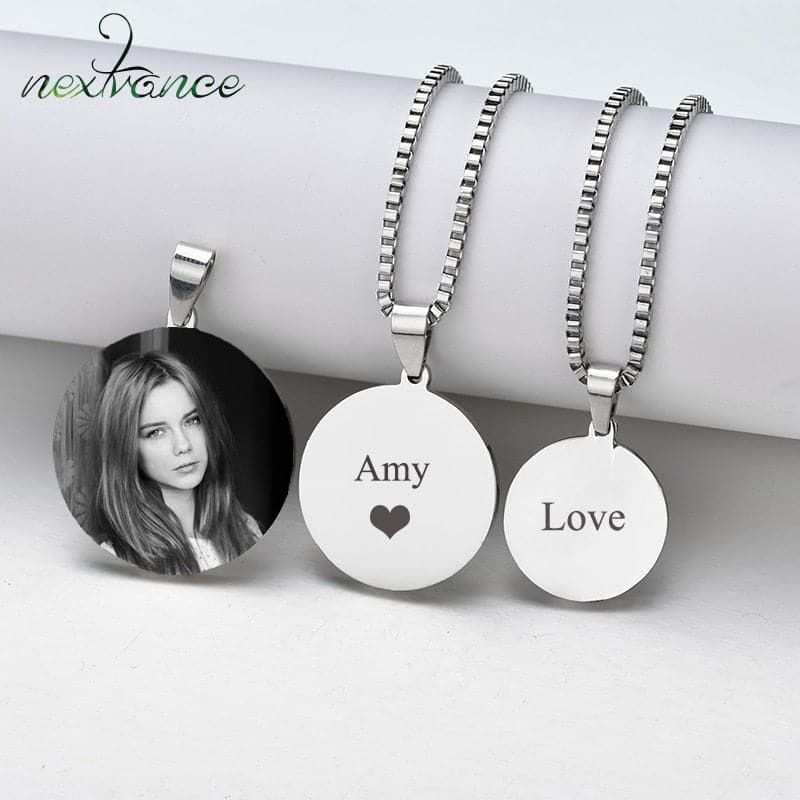 Personalized Engraved Jewelry ID Tag Necklaces Engrave Photo Name Necklace Round Keepsake For Women Lover Pet Gift