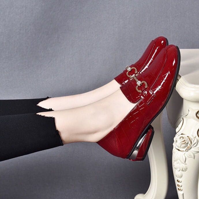 Round Toe Metal Decorative Thick Heel Women Shoes Patent Leather Soft High  Heels