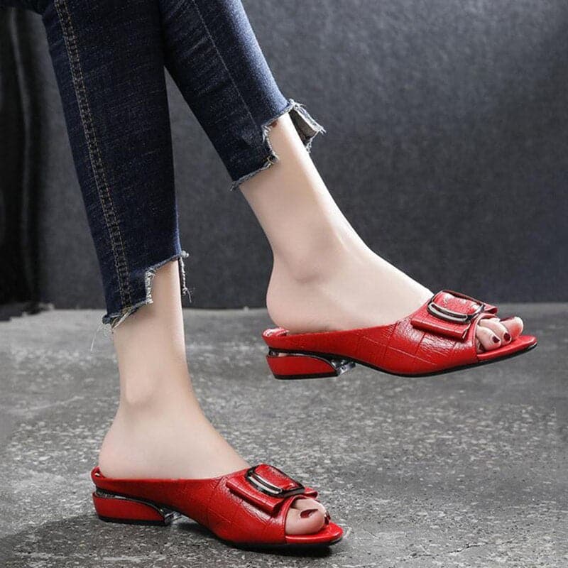 Designer Peep Toe Metal Decoration Buckle Shallow Square Heel Slippers Shallow Party Sandals Women Slides Plus Size